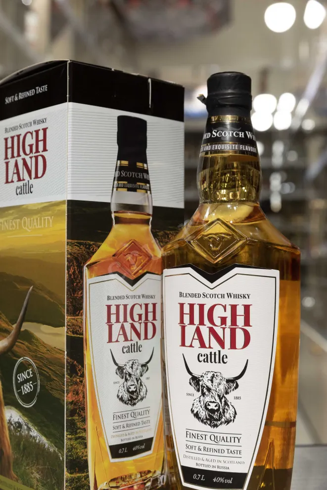 В магазине Крю Профи Highland Cattle 3 years gift box 0.7 л