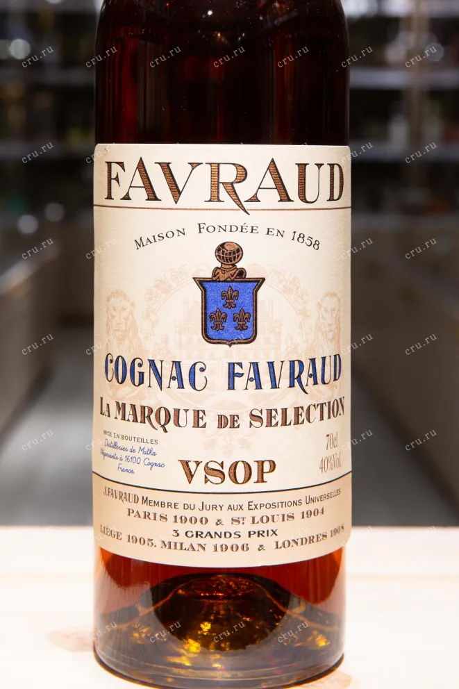 В магазине Крю Профи Favraud VSOP 0.7 л