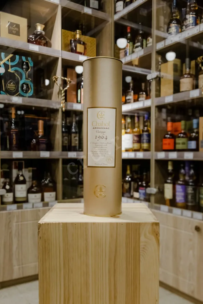 В магазине Крю Профи Chabot in tube 1964 0.7 л