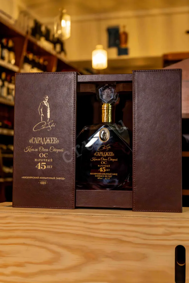 В магазине Крю Профи Saradjev 45 Years in gift box 0.7 л