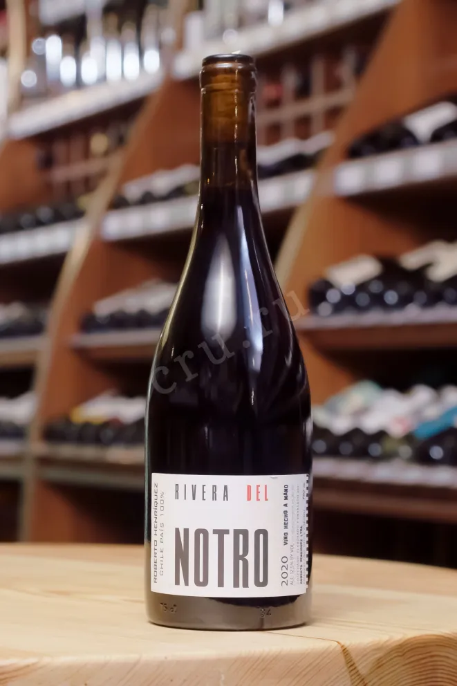 В магазине Крю Профи Roberto Henriquez Rivera del Notro 2020 0.75 л