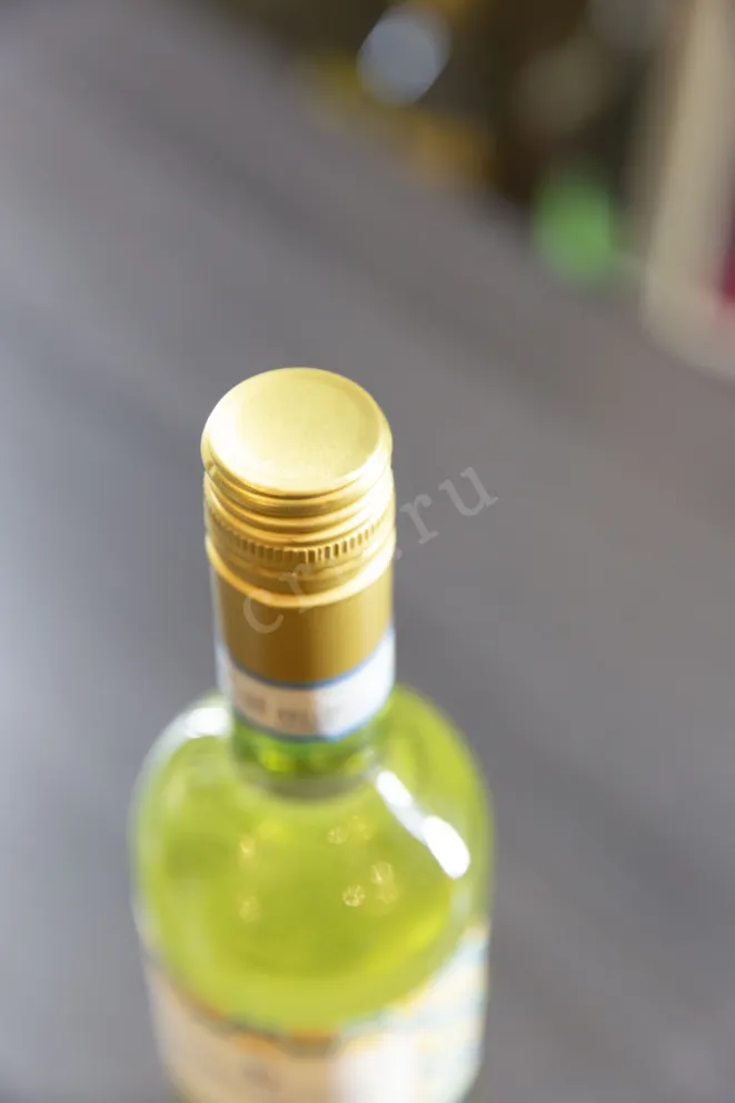 Пробка Montefiore Soave DOC 2023 0.75 л