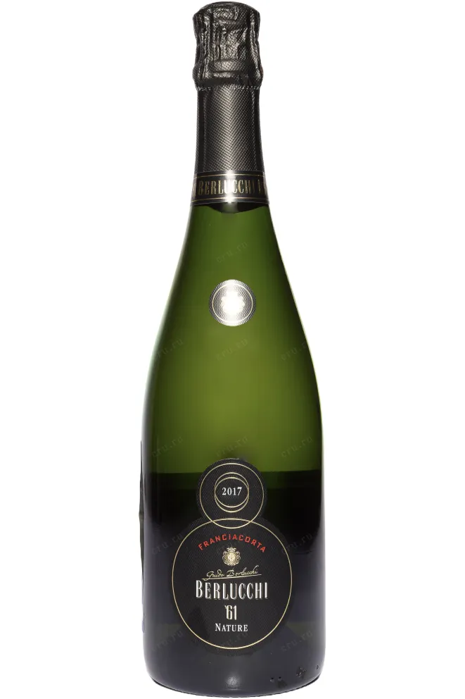 Бутылка Berlucchi 61 Franciacorta Nature gift box 0.75 л