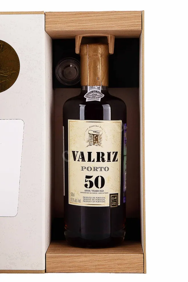 В деревянной коробке Porto Valriz 50 years in gift box 1972 0.5 л