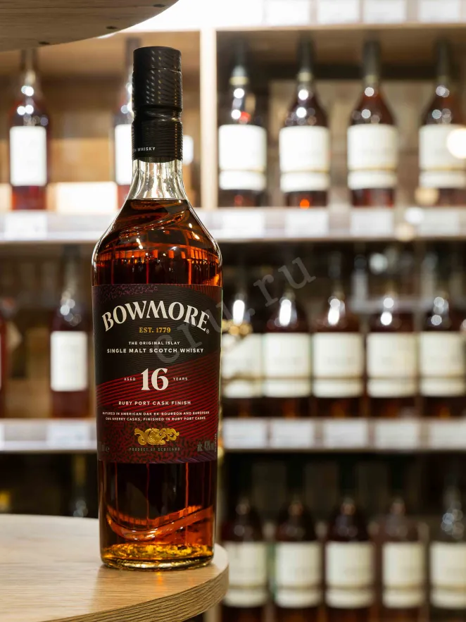 В магазине Крю Профи Bowmore Ruby Port Cask Finish 16 years in gift box 0.7 л
