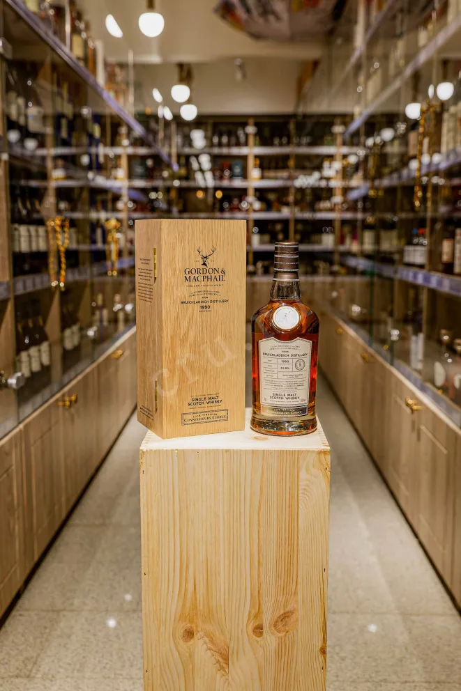 В магазине Крю Профи Bruichladdich Cask Strength Connoisseurs Choice 1990 0.7 л