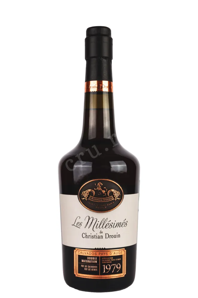 Бутылка Christian Drouin Calvados Pays dAuge wooden box 1979 0.7 л