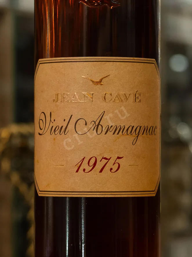 В магазине Крю Профи Jean Cave Vieil Armagnac AOC wooden box 1975 0.7 л