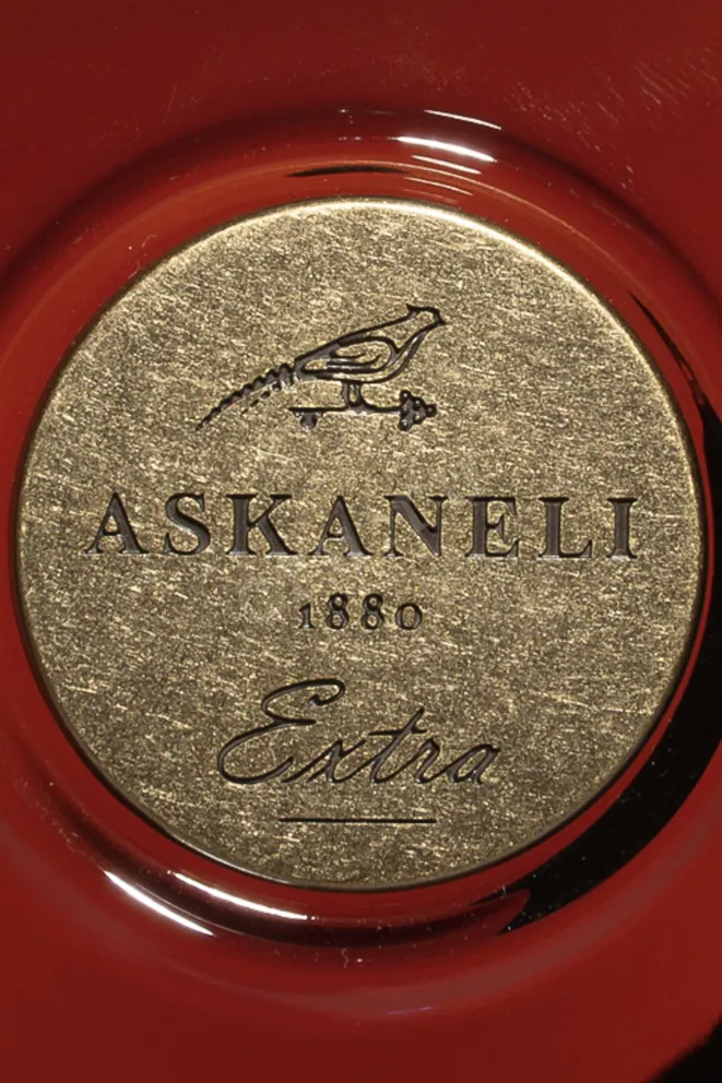 Этикетка Askaneli Brothers Extra Old 10 Years Old in gift box 2013 0.7 л