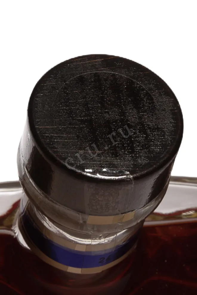 Пробка Kamerger 45 Years Old in wooden box 1977 0.7 л