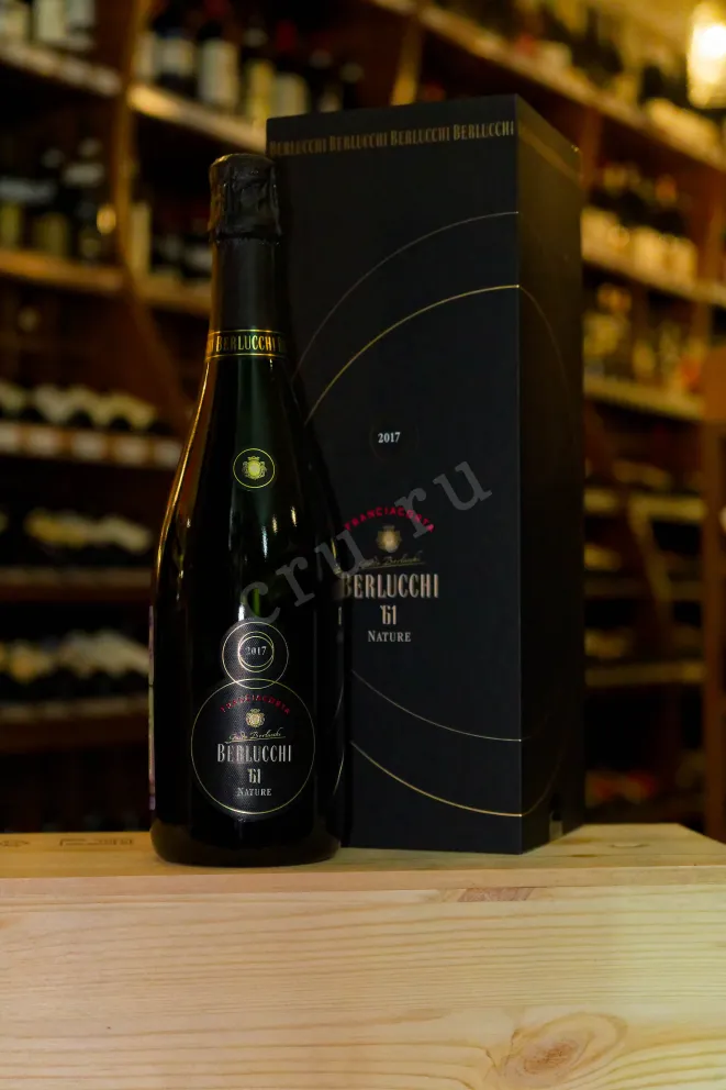 В магазине Крю Профи Berlucchi 61 Franciacorta Nature gift box 0.75 л