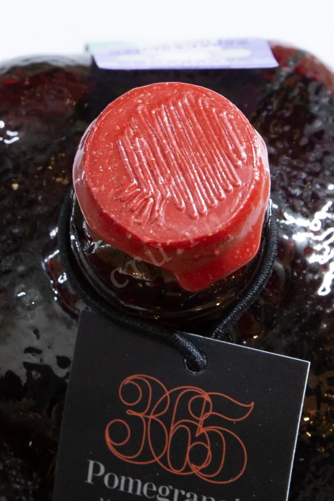 Пробка Pomegranate 365 in gift box 0.375 л