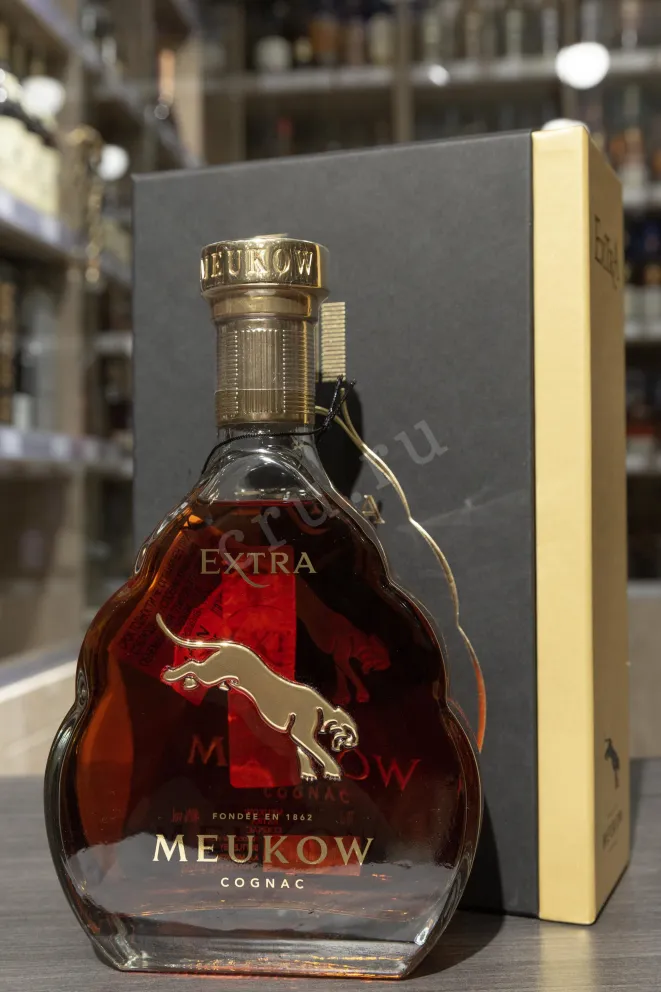 В магазине Крю Профи Meukow Extra 2014 0.7 л