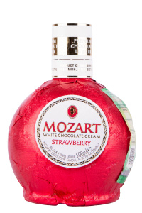 Ликер Mozart Strawberry  0.5 л