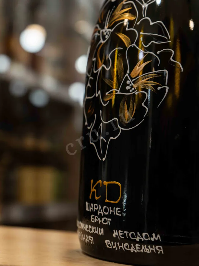 В магазине Крю Профи KD Chardonnay Brut 2022 1.5 л