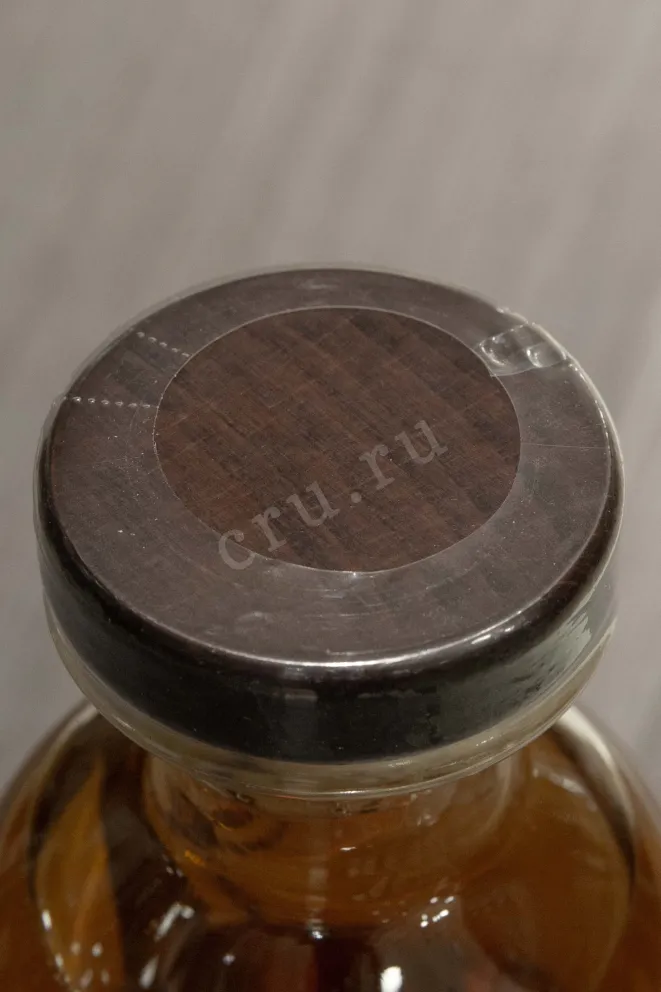 Пробка English Small Batch Release Heavily Smoked Vintage gift box 2010 0.7 л