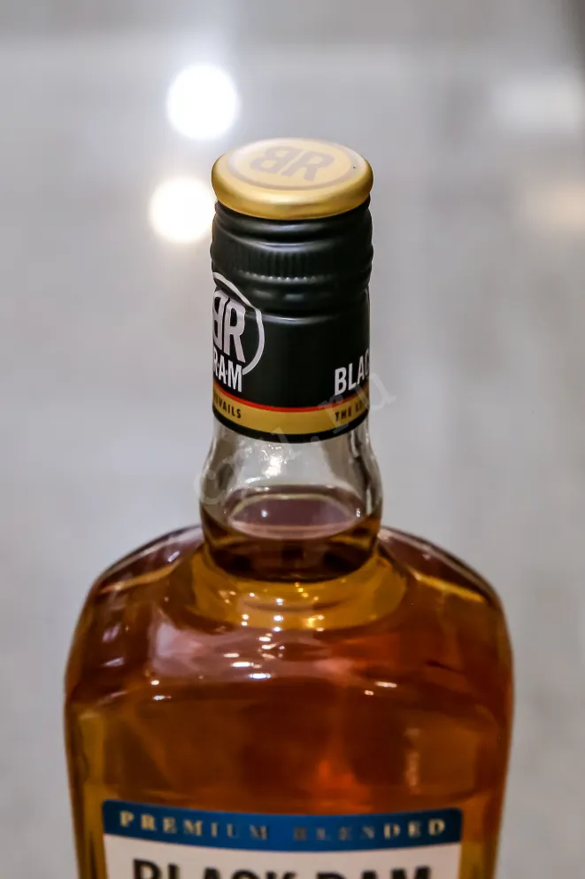Пробка Black Ram Bourbon Finish 0.7 л