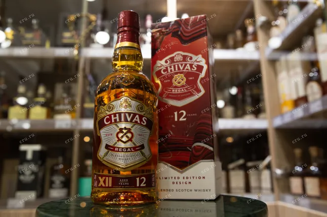 В магазине Крю Профи Chivas Regal 12 years in gift box 0.7 л
