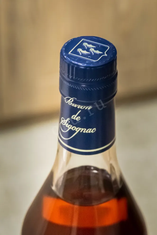 Пробка Baron de Sigognac wooden box 2000 0.7 л