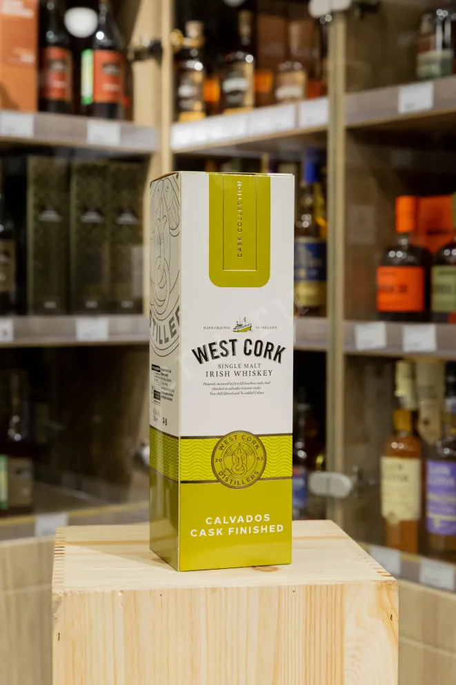 В магазине Крю Профи West Cork Small Batch Calvados Cask with gift box 0.7 л