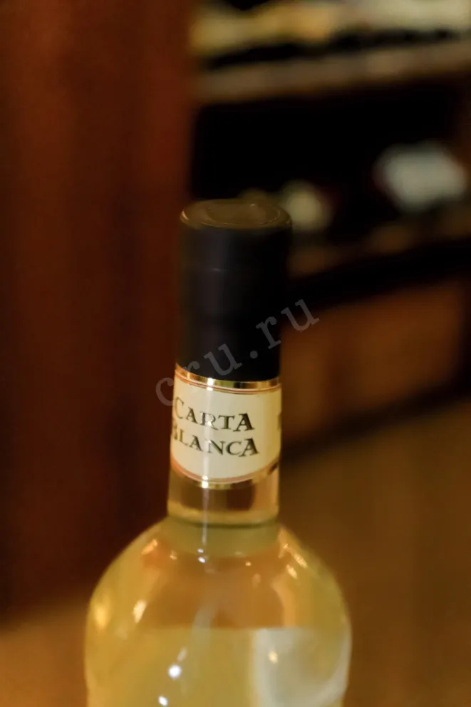 Пробка Mocambo Carta Blanca 0.75 л