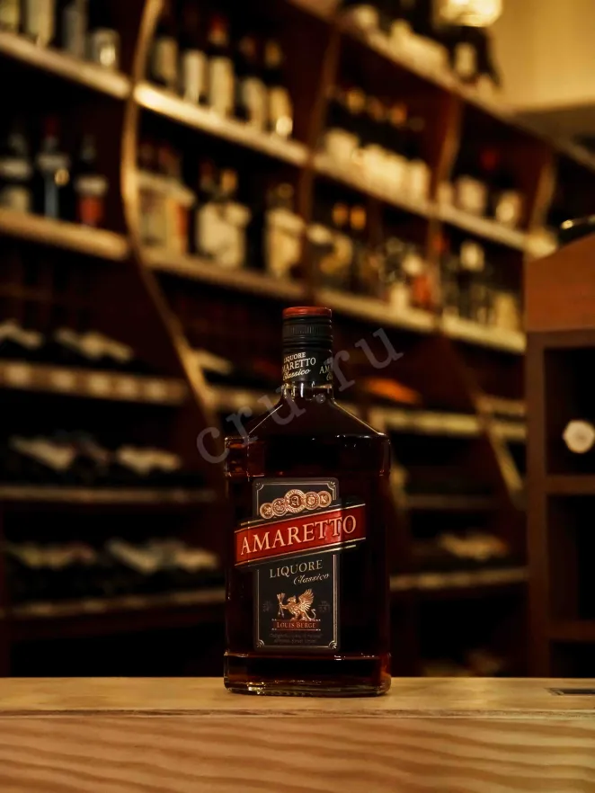 В магазине Крю Профи Louis Berge Amaretto 0.5 л