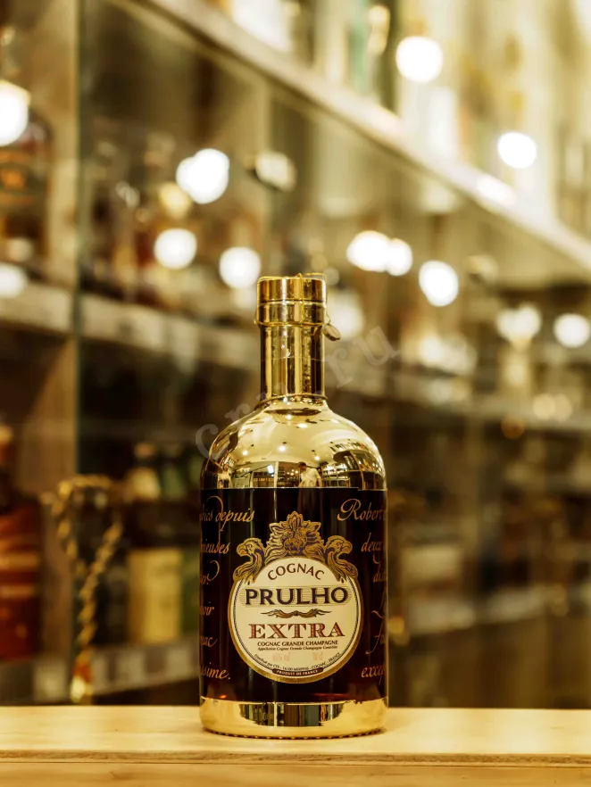 В магазине Крю Профи Prulho Extra Grand Champagne in gift box 0.7 л