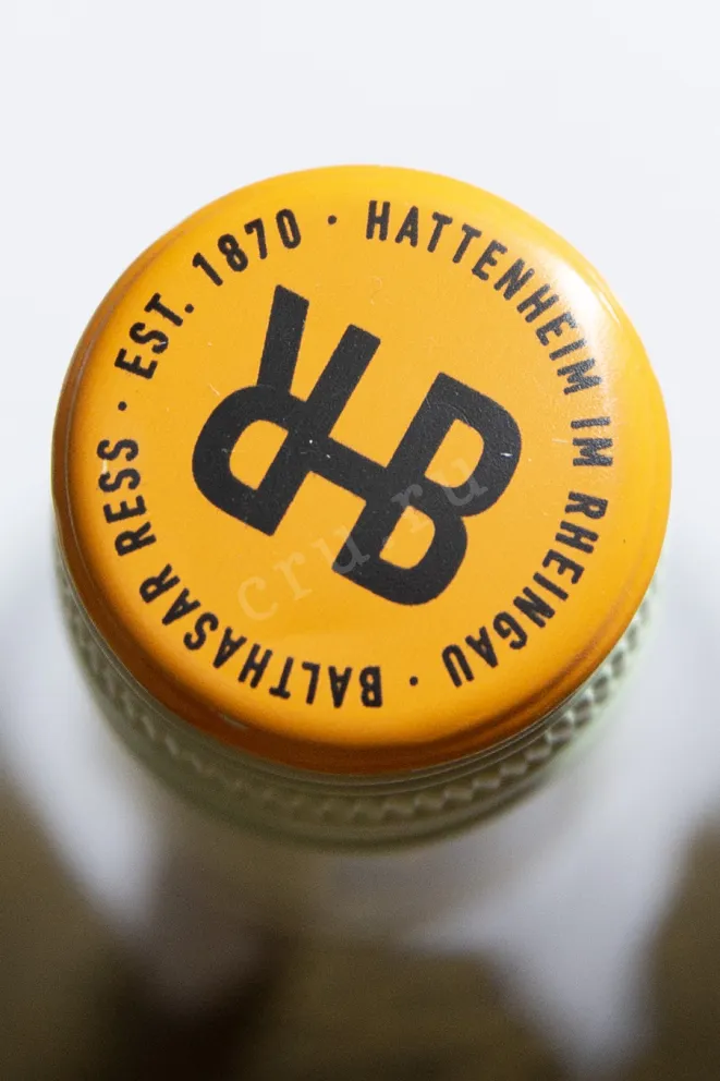 Пробка Balthasar Ress 32 Riesling 2022 0.75 л