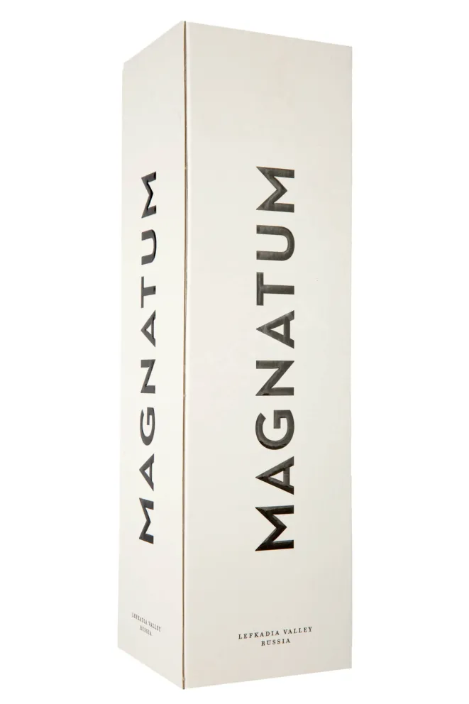 Подарочная коробка Magnatum 0.75 л