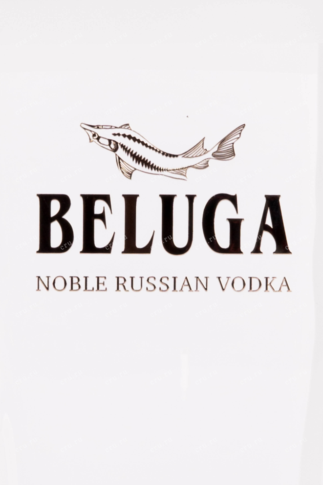 Бутылка водки Beluga Epicur with gift box