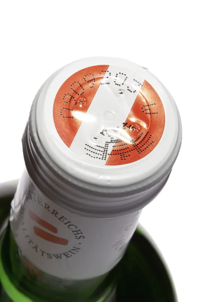 Пробка Lenz Moser Herrenstein Gruner Veltliner Trocken 2023 1 л