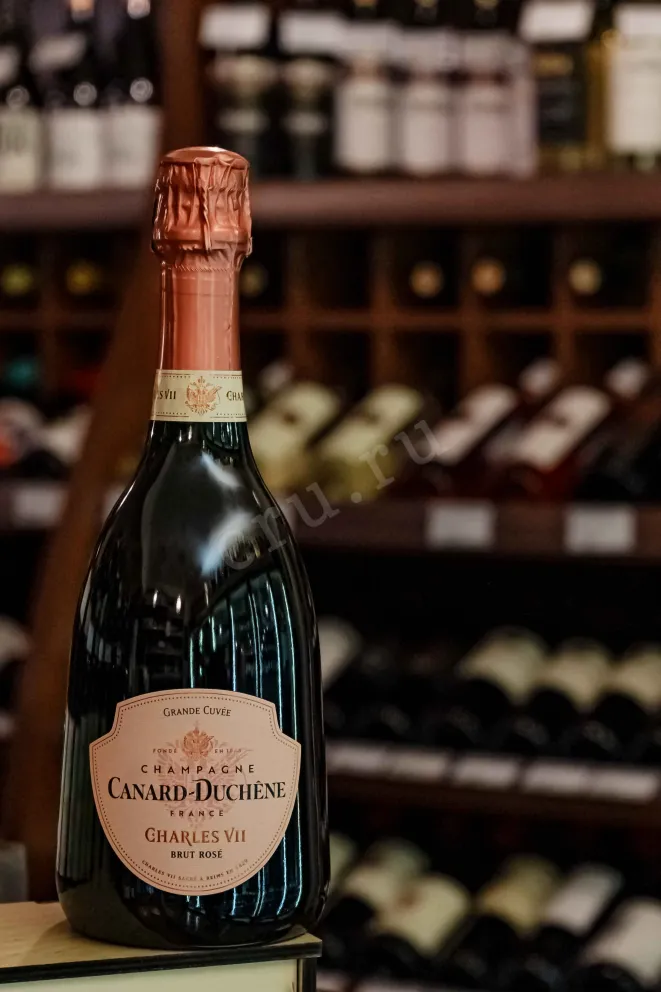 В магазине Крю Профи Canard-Duchene Charles VII Brut Rose gift box 2019 0.75 л