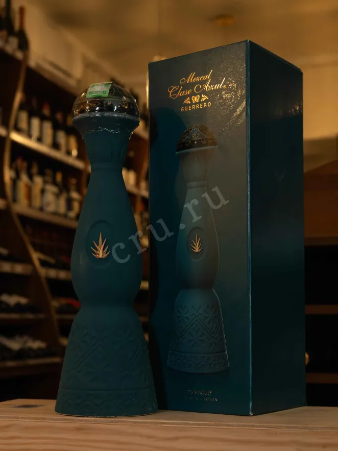 В магазине Крю Профи Clase Azul Mezcal Guerrero in gift box 0.7 л