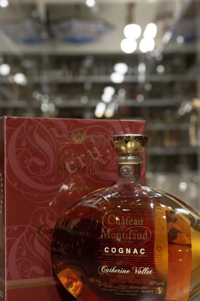 В магазине Крю Профи Chateau de Montifaud Reserve Speciale Catherine Vallet 0.5 л