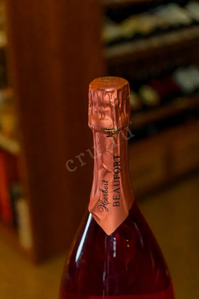 Пробка Herbert Beaufort Cuvee Yllen 2022 1.5 л