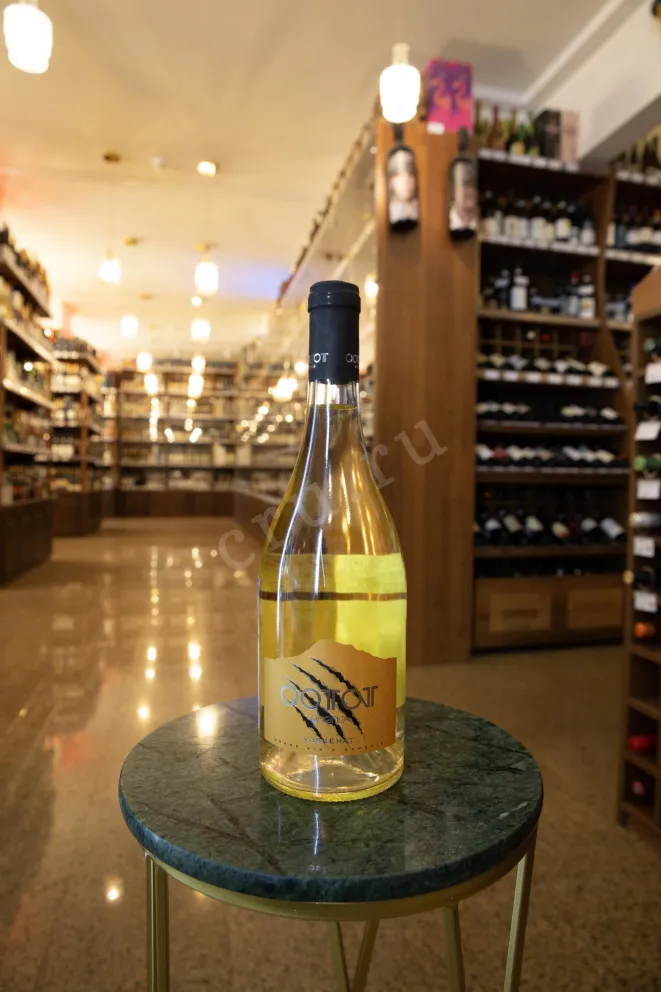 В магазине Крю Профи Qotot Voskehat Vayots Dzor 2021 0.75 л