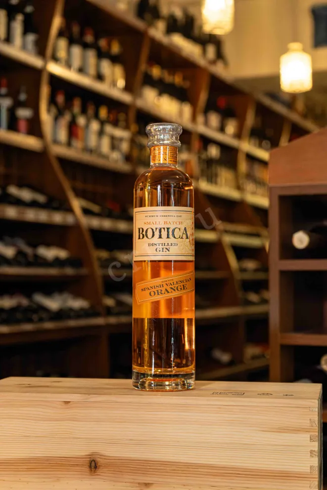 В магазине Крю Профи Botica Spanish Valencian Orange 0.7 л
