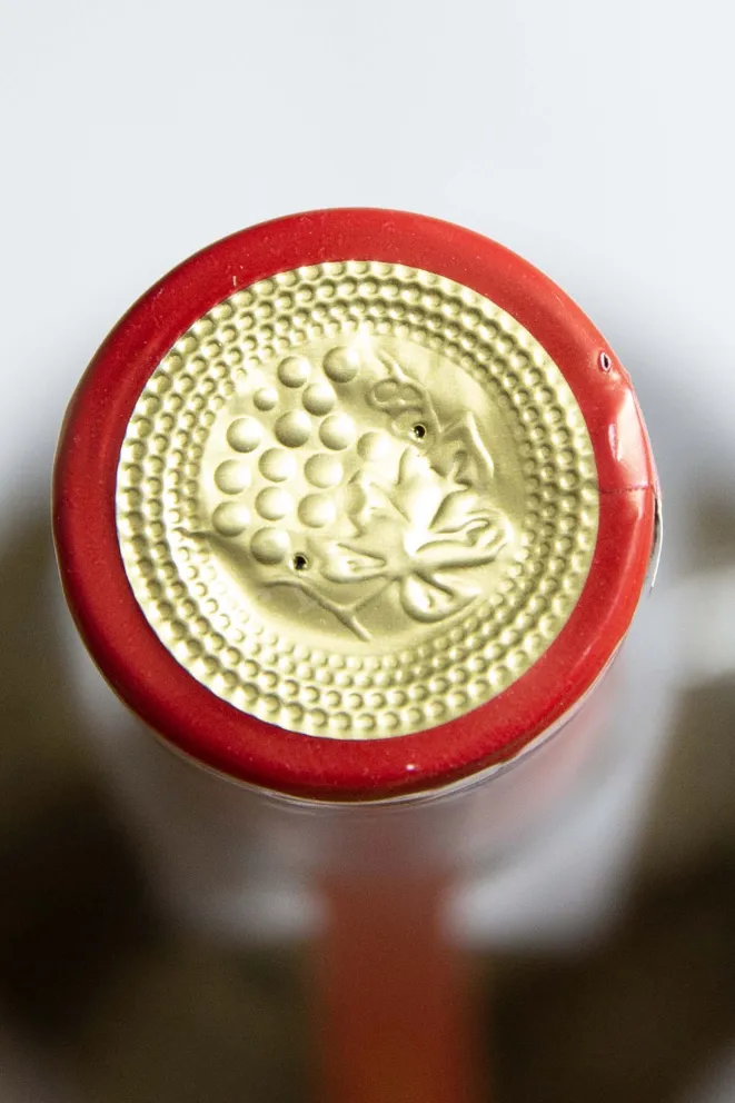 Пробка Kvareli Cellar Mukuzani 2017 0.75 л