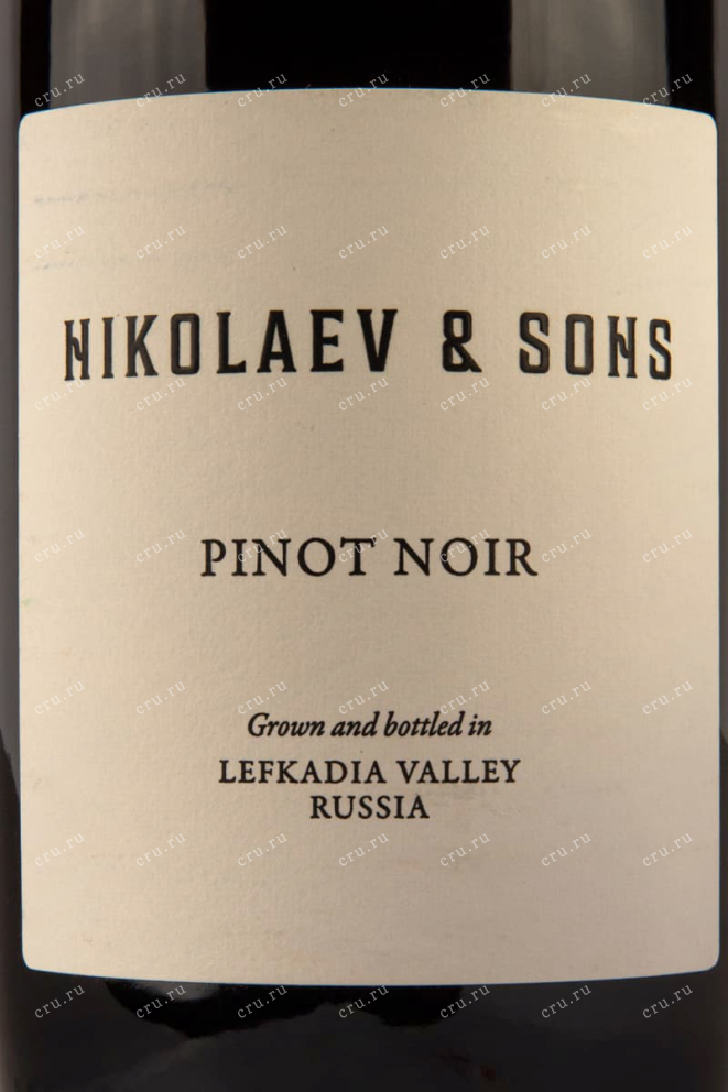 Этикетка Nikolaev & Sons Pinot Noir 2019 0.75 л