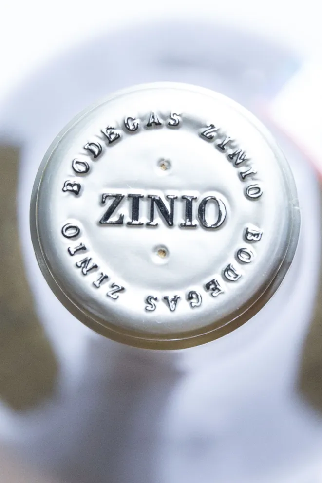 Пробка Zinio Garnacha 2021 0.75 л