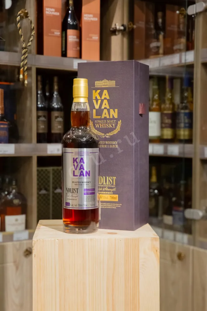 В магазине Крю Профи Kavalan Solist Peated Single Malt Cask Strength gift box 0.7 л