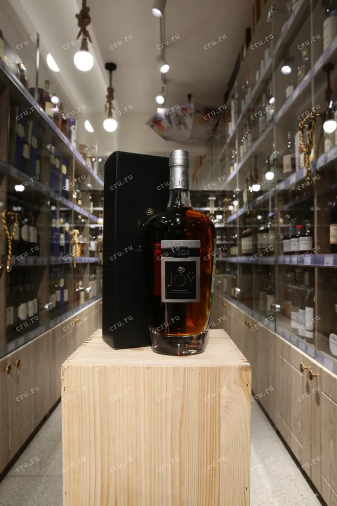 В магазине Крю Профи Joy VSOP 0.7 л