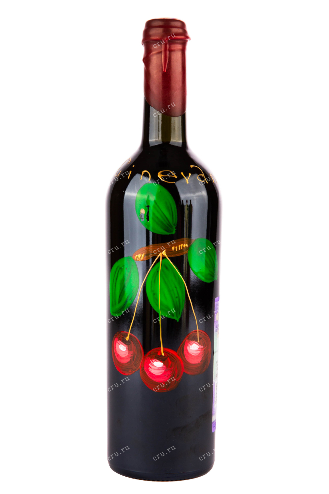 Бутылка вина Галерея от Гиневана Вишня Полусладкая 0.75