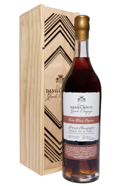 Коньяк Daniel Bouju Tres Vieux in wooden box  0.7 л