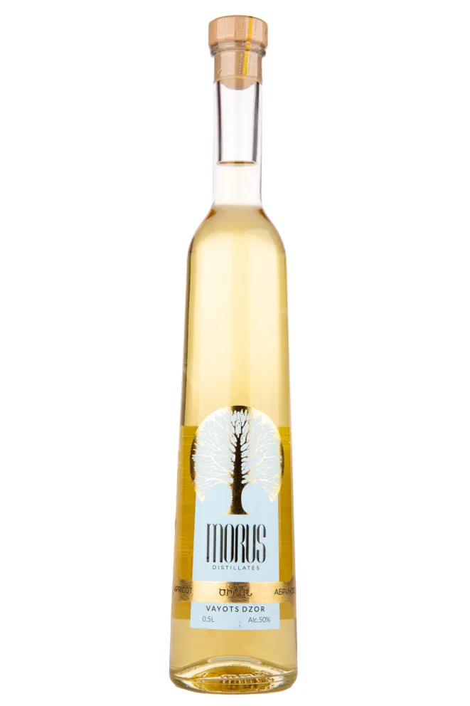 Водка Морус Абрикос Вайоц Дзор  0.5 л