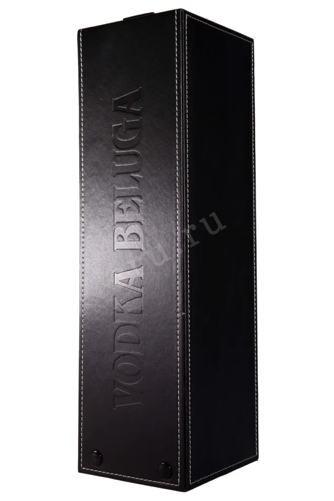 Подарочная коробка Beluga Gold Line in leather box 1 л