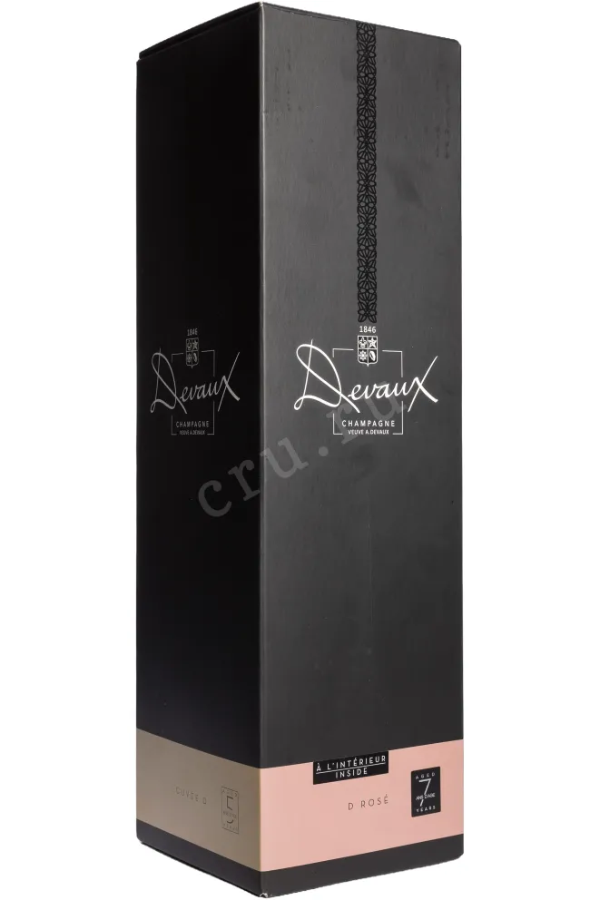 Подарочная коробка Devaux D Rose aged 7 years in gift box 2015 1.5 л