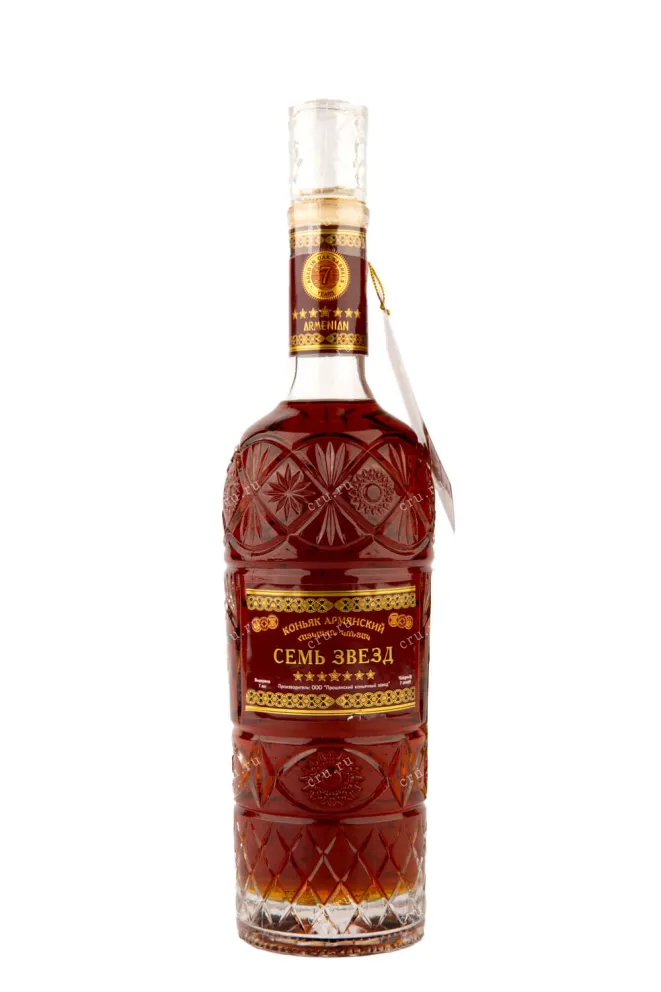 Бутылка Armenia 7 stars in gift box 0.75 л