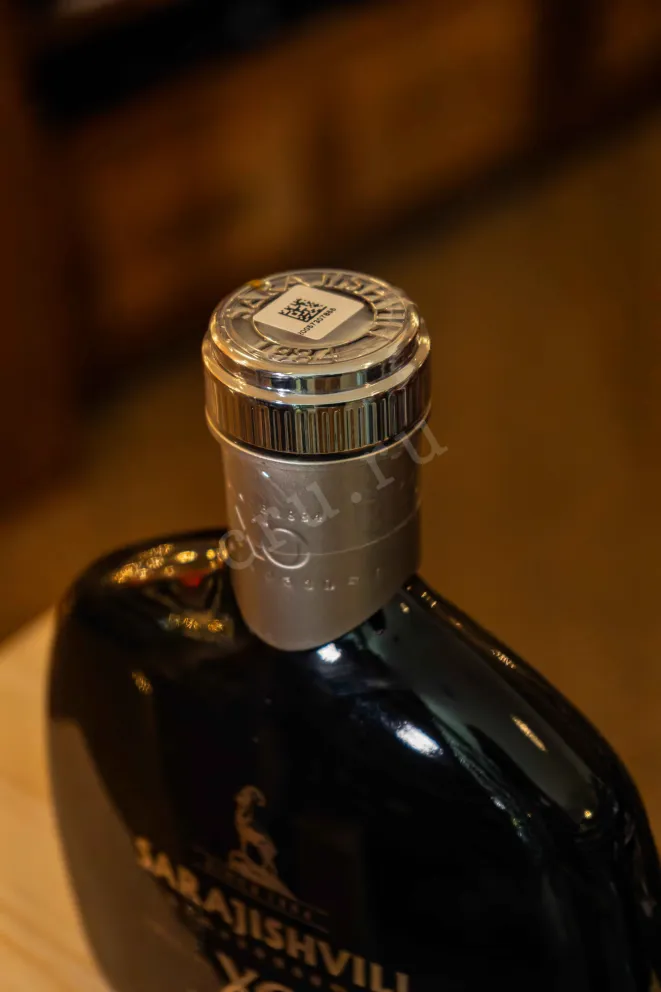 Пробка Sarajishvili XO 10 years gift box 0.7 л