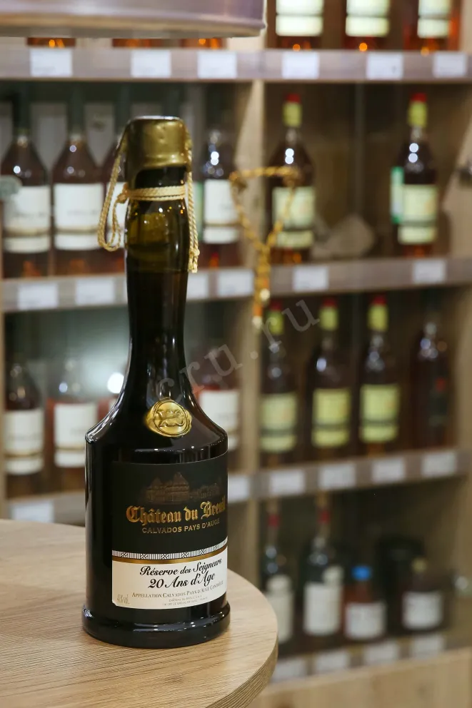 В магазине Крю Профи Chateau du Breuil Reserve des Seigneurs 20 years in gift box 0.7 л